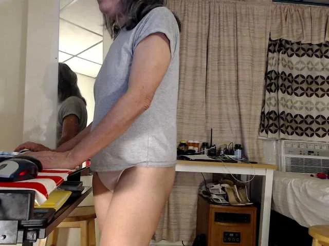 AnalTaxi on BongaCams 