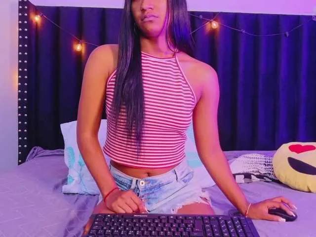 Indiancutiie on BongaCams 