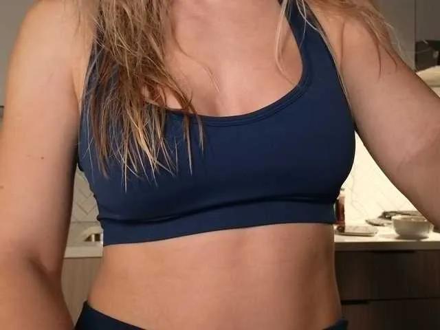 LunaBlondSexy — See how U STROKE IT your dick in front of me