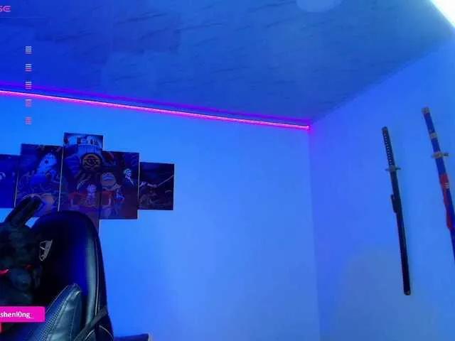 Nicorobin — I am a goddess, tattooed with pleasure and attitude, with curves that arouse fantasies. My body is art, thin but with a booty that does not go unnoticed. In each show, I transform into your obsession: playful, daring, intense..  Make me yours and...