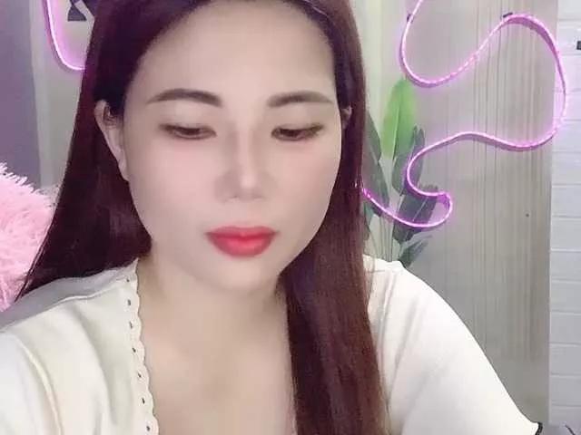 Queendy on BongaCams 