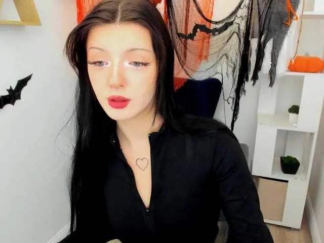 RoxyHopper — I love to dance, laugh, and create unforgettable moments --- whether we're sharing a flirty smile or something much more intimate. 
Let's get to know each other and make our time together something you'll never forget. 