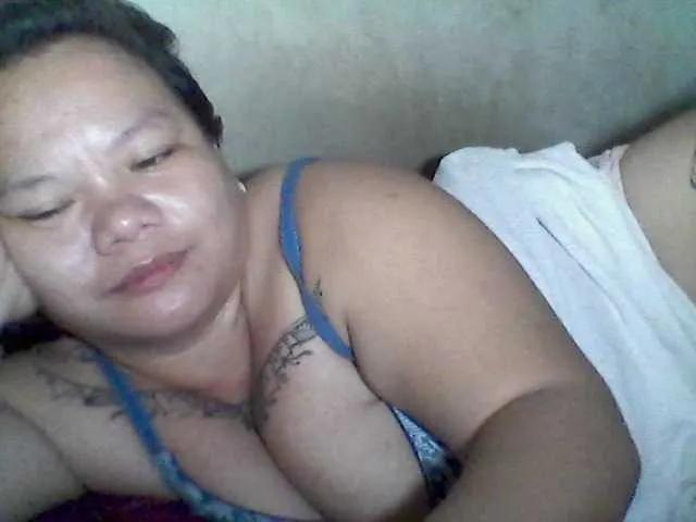 sweetasian33 on BongaCams 