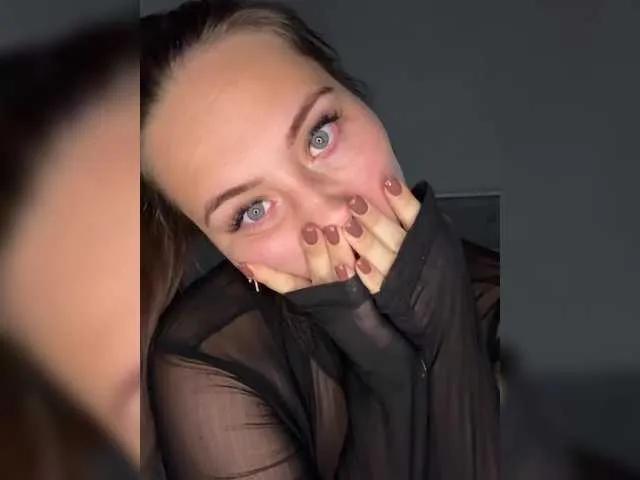 SweetyW- on BongaCams 