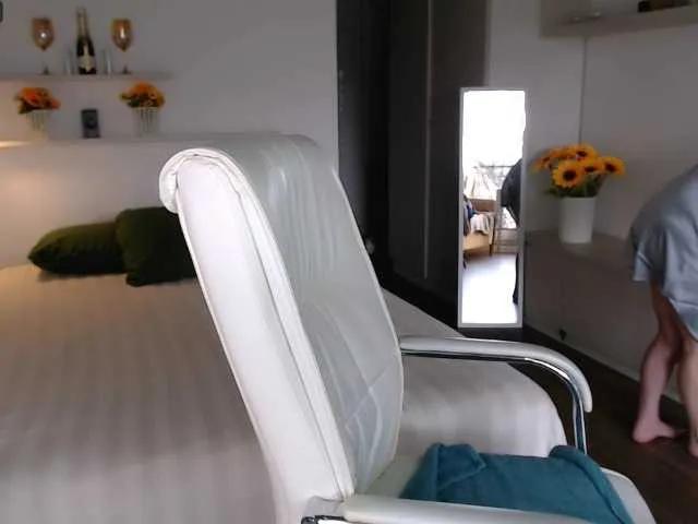 Tilly-Eliot on BongaCams 