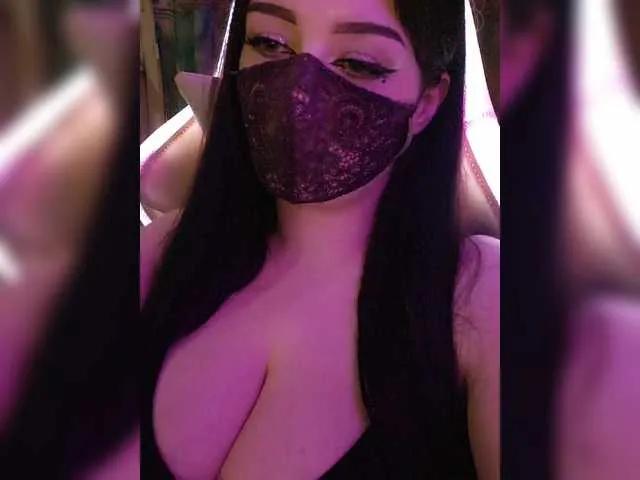 YennSI on BongaCams 