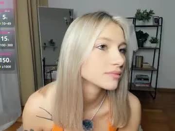 glossybabe_ — tease with top ! lovense work !? ... call me Cherry :) #18 #bigboobs #new #blonde #teen [0 tokens remaining]