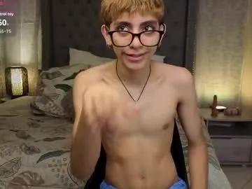 matty_spark — great oil show all over my body  #femboy #18 #twink #cum #young  [19 tokens remaining]