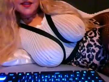 thepeachprincess — hi babies! cum tip #c2c (menu!) and empty your juicy balls for mommy ;) #pvt is open!! *buy my snap in my bio :)* *photos n viddies below!!;)* #bigboobs #mistress #findom