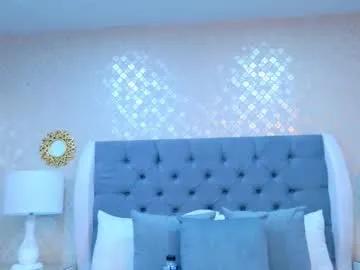 zoekrug — Current Goal: Twerk  at 33 tokens -- Next Goal: Feet workship  -- I really want to dance, will you join me?  #muscle #latina #bigass #lesbian #18