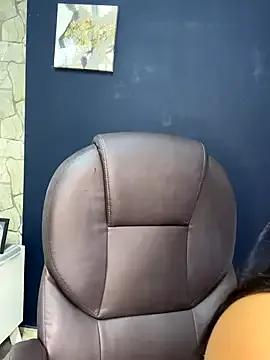 _Isabella_1 — anal plug + fingers in my ass