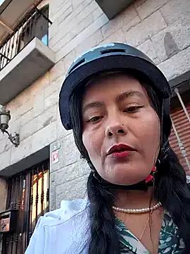 bellapaty on StripChat 