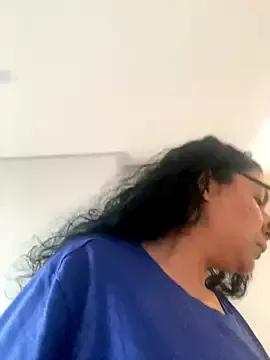 BigBootyButter on StripChat 