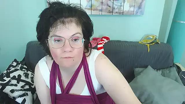 EverlyRays on StripChat 