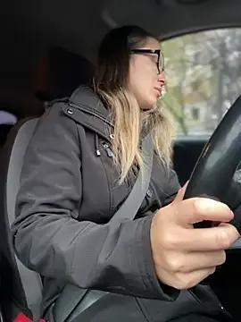 HotXMom — Pleasure me good