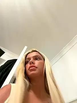 Irish_BarbieMilfx — NipplePlaying&LtSexTape 2Of them