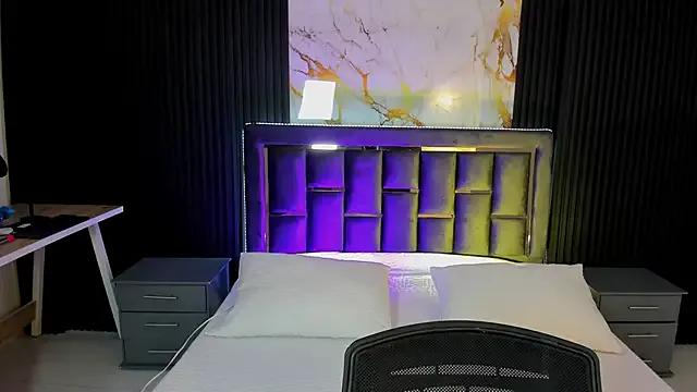 Issafoxx — BIG saliva all body 