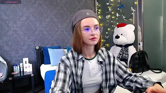 KateJonson — Dildo inside a tight pussy 