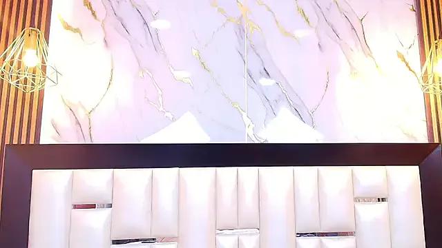 Kelly_Swift on StripChat 