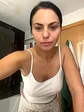 KimKelly13 on StripChat 