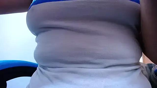 klylls_squirt_ on StripChat 