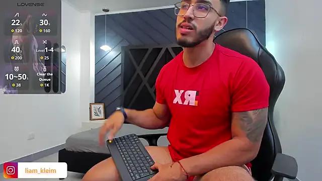 Liam_Kleiin — SUPER CUM IN MY PECTORALS