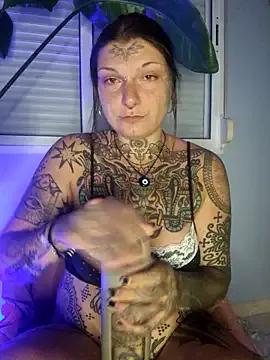 lizzardqueeen on StripChat 