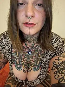 lizzardqueeen on StripChat 