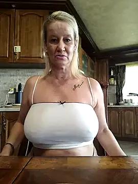 Lotus-blume1 — CREAM SHOW BOOBS