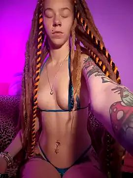 LucidLucy — Panties off and shake some booty