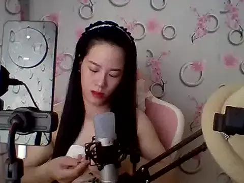 Nana-68 on StripChat 