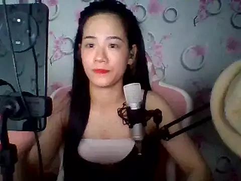 Nana-68 on StripChat 