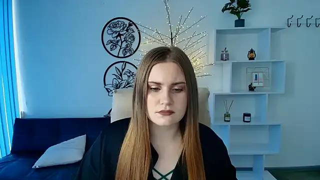 NinaSavkoo — Split