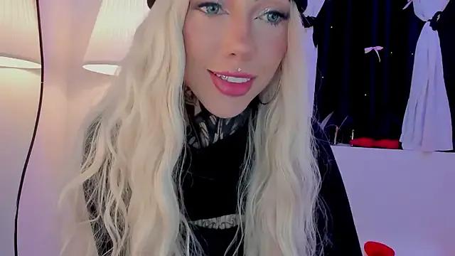 NinaVall — Pussy fingering + squirting