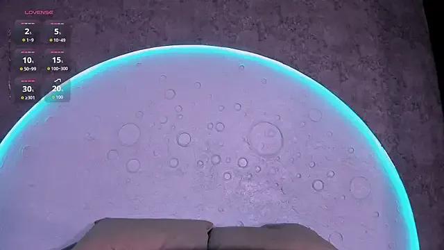 ReinaChloe — Tits tease  Rub & big boobs bouncing