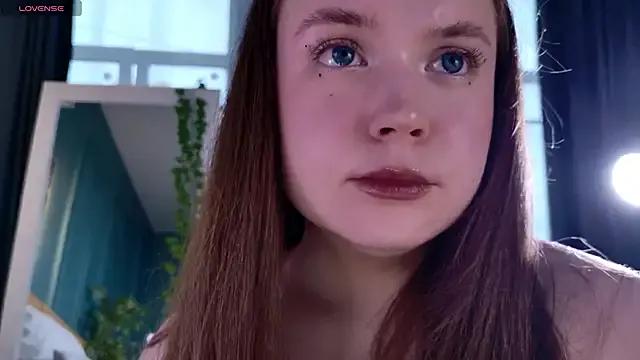 SunnyRisha on StripChat 