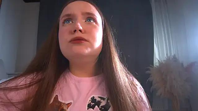 SunnyRisha on StripChat 