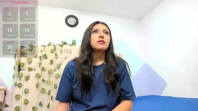 ZaharaSkylar — bare back sexy dance